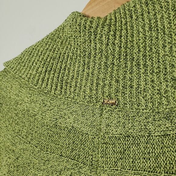 St. John Sport Wool Blend Mockneck Poncho Sweater Cable Knit Green Small - Picture 12 of 12